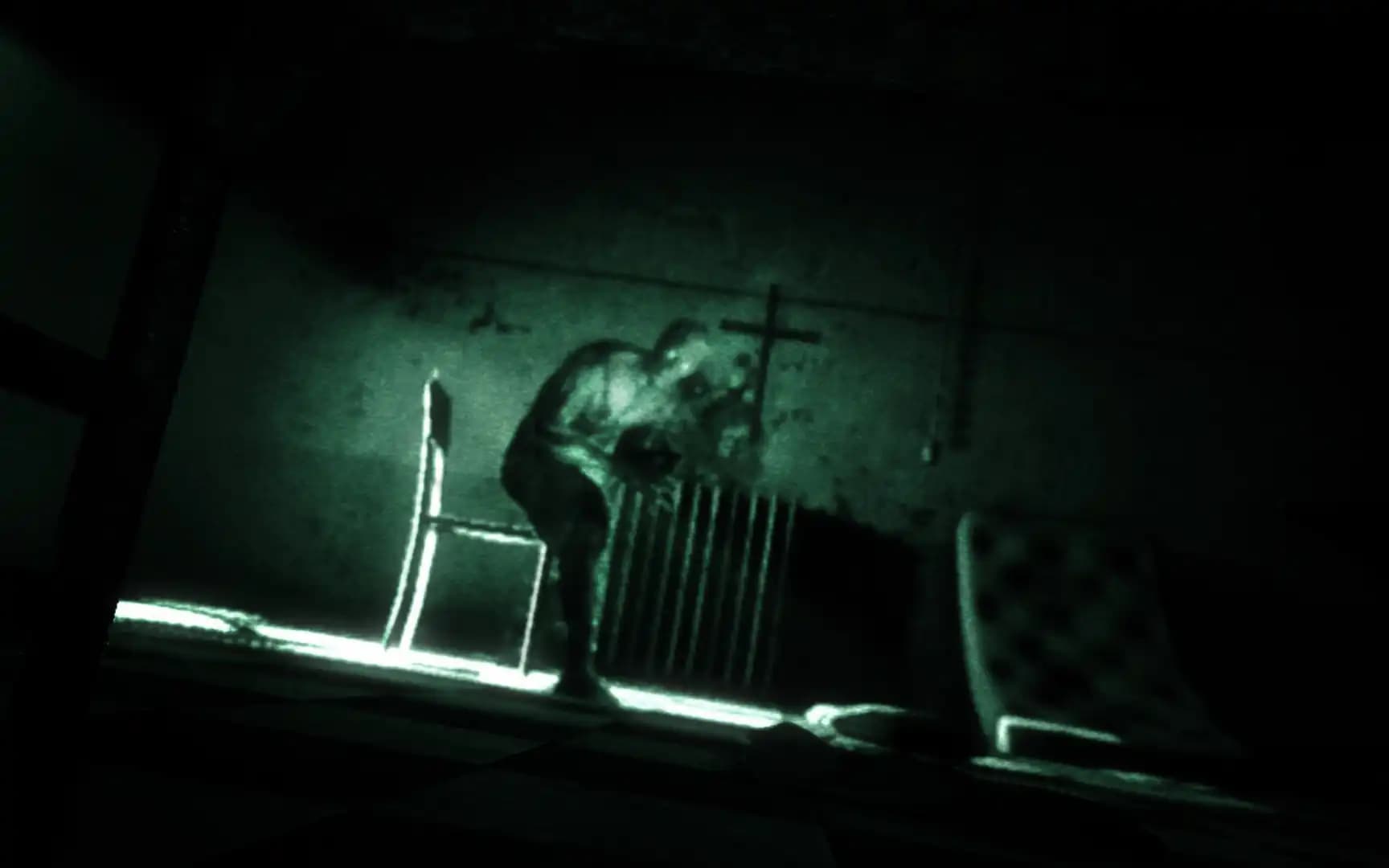 Outlast media 1