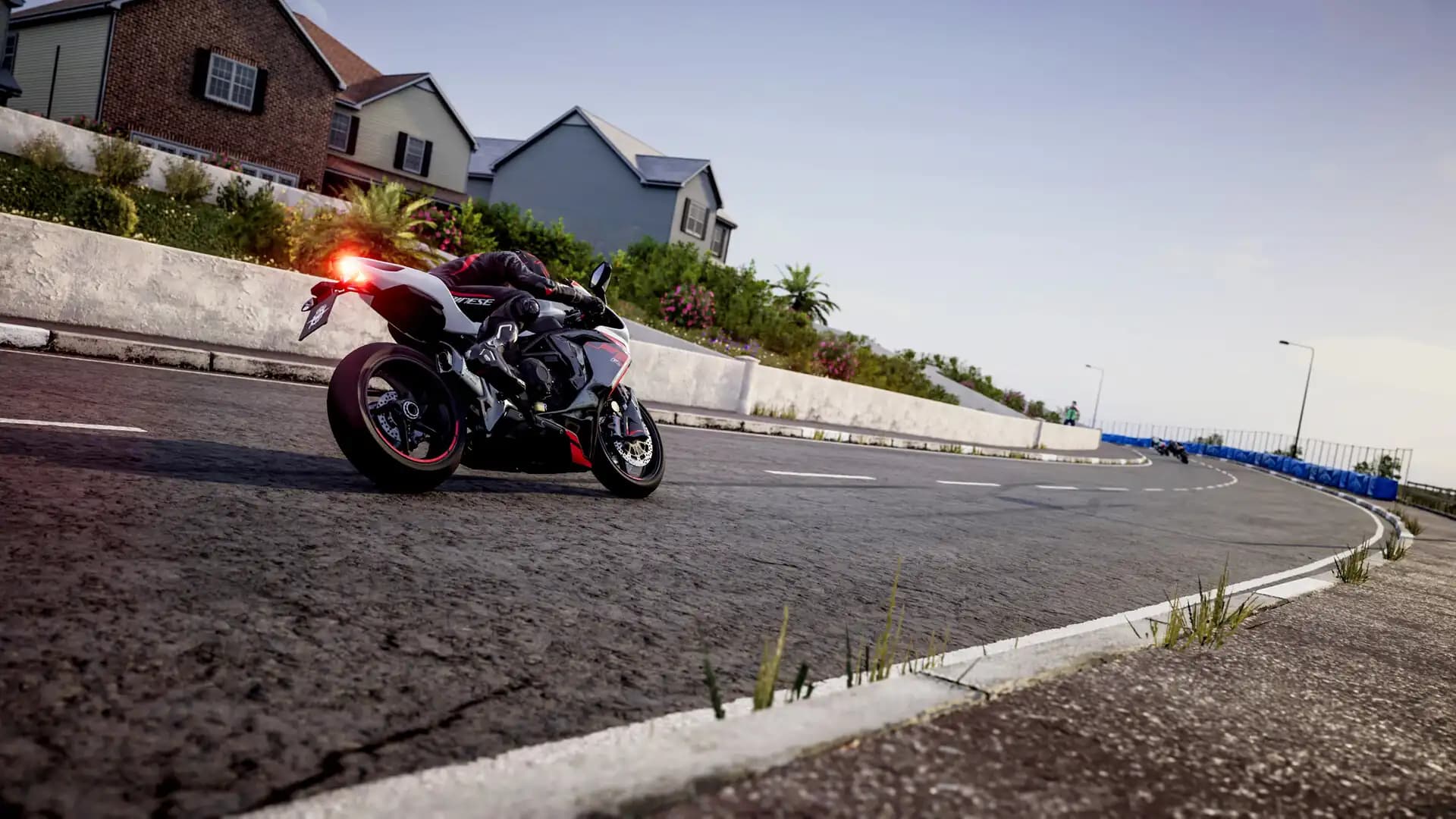 Ride 5 media 5